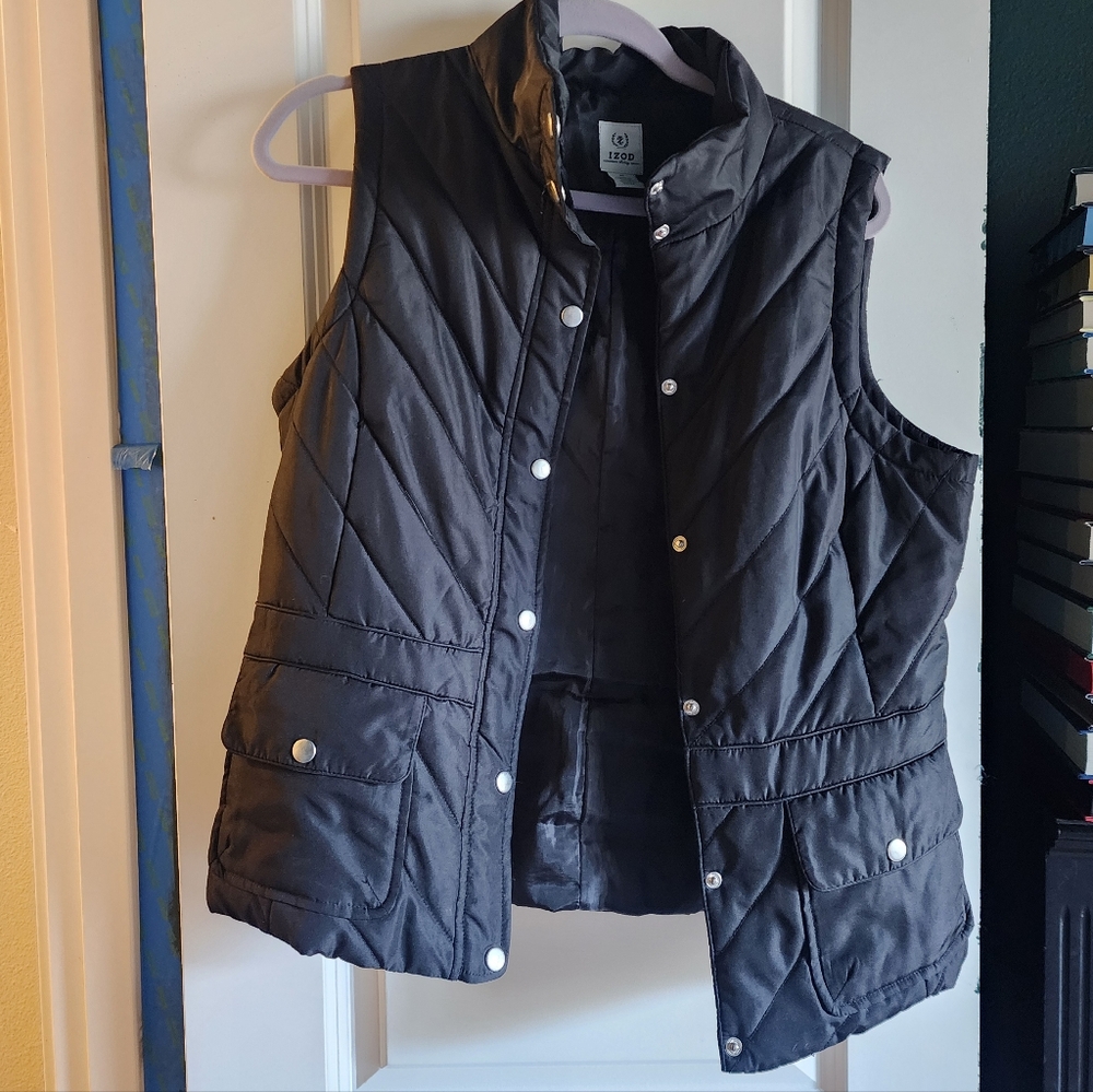 IZOD Womens Black Vest
